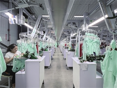 打好穩(wěn)就業(yè)促發(fā)展組合拳