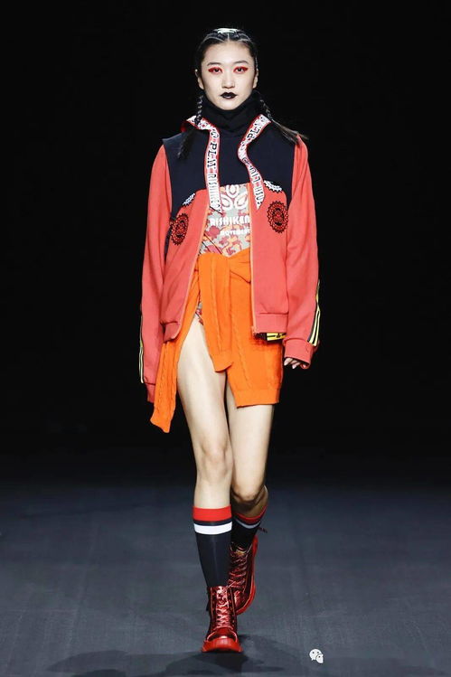 2020年度中國(guó)時(shí)尚大獎(jiǎng)獲獎(jiǎng)揭曉 設(shè)計(jì)師劉勇再次問鼎中國(guó)服裝設(shè)計(jì)最高獎(jiǎng) 金頂獎(jiǎng)